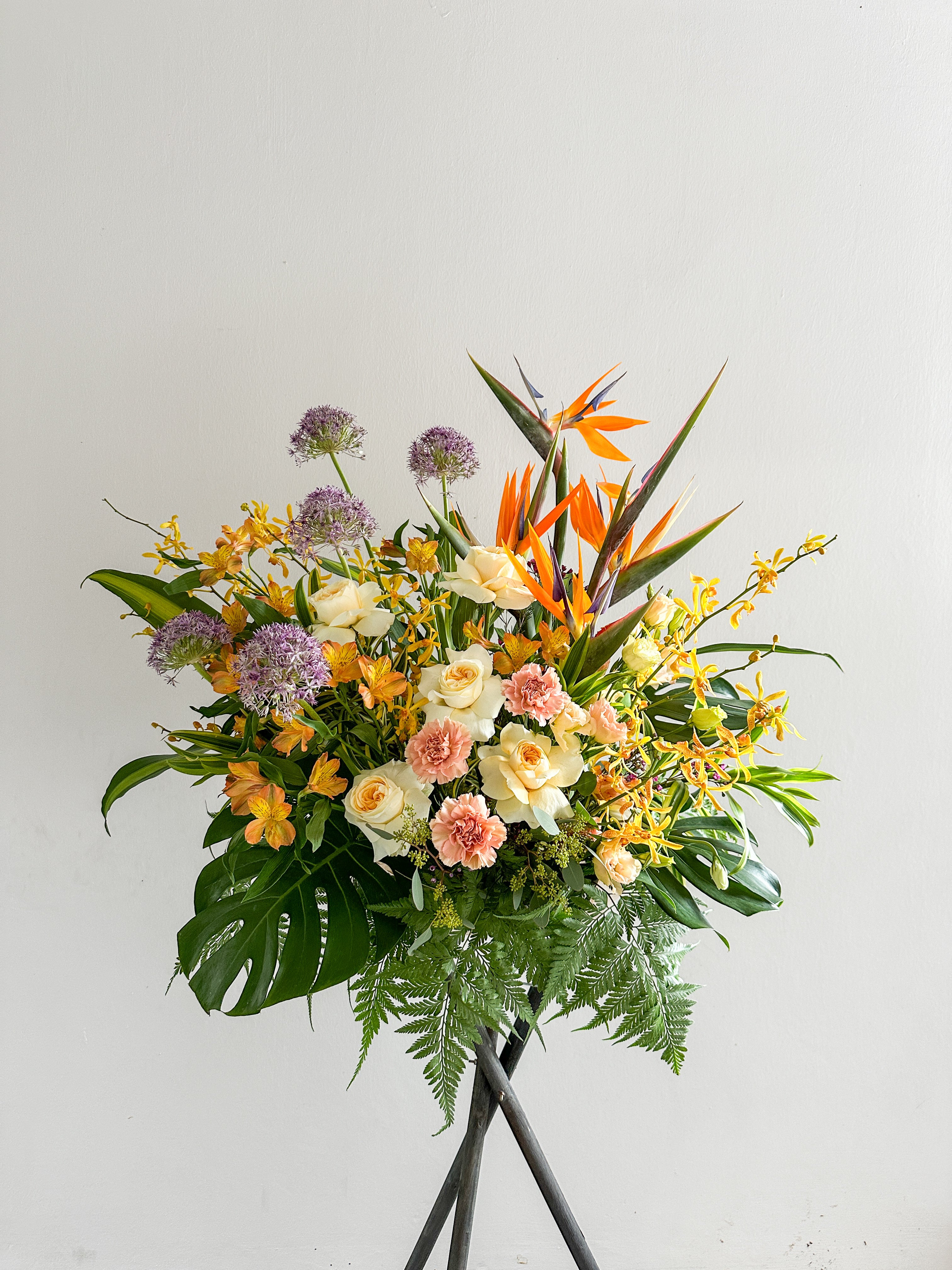 Florist’s Pick Congratulatory Stand