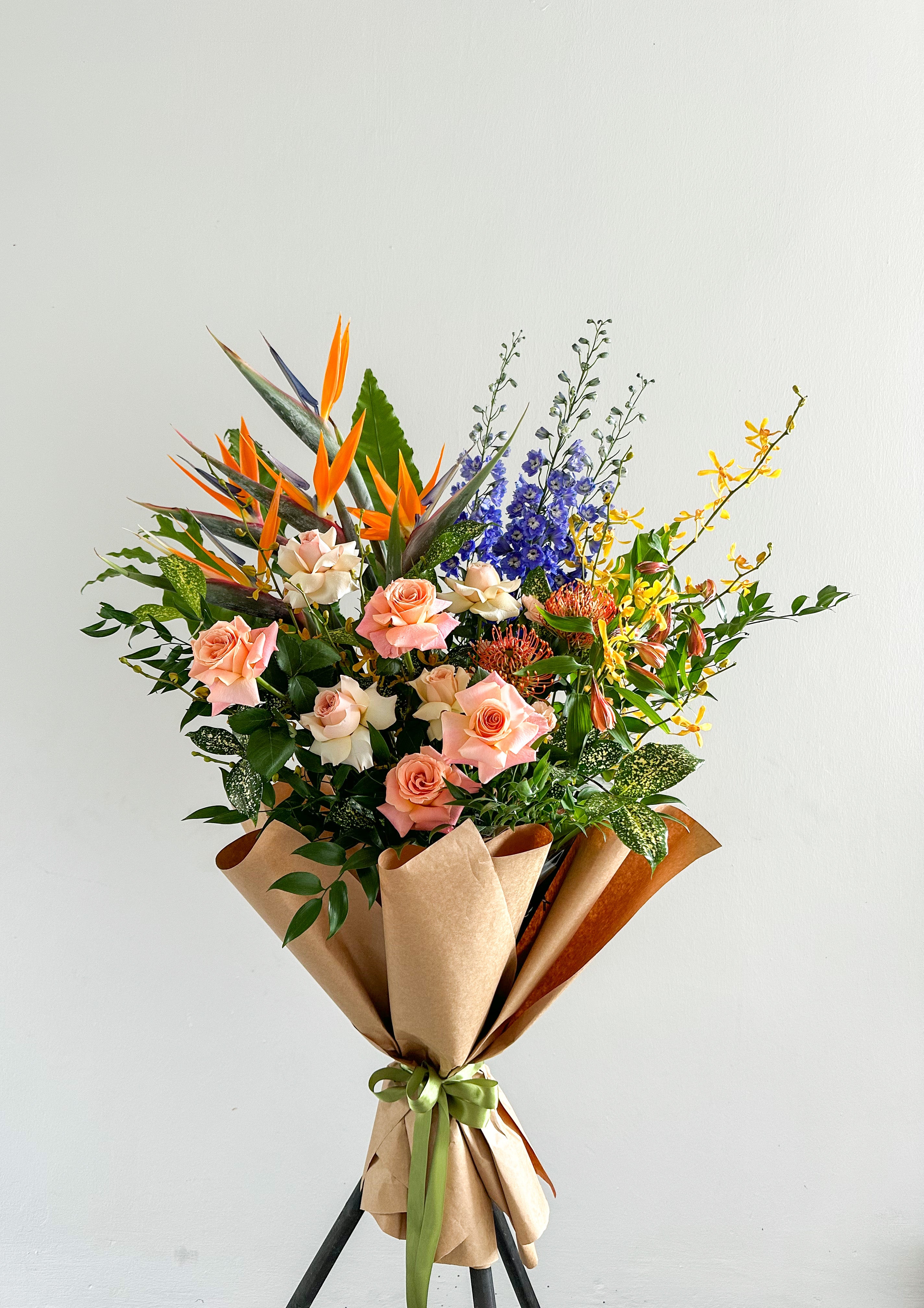Florist’s Pick Congratulatory Stand