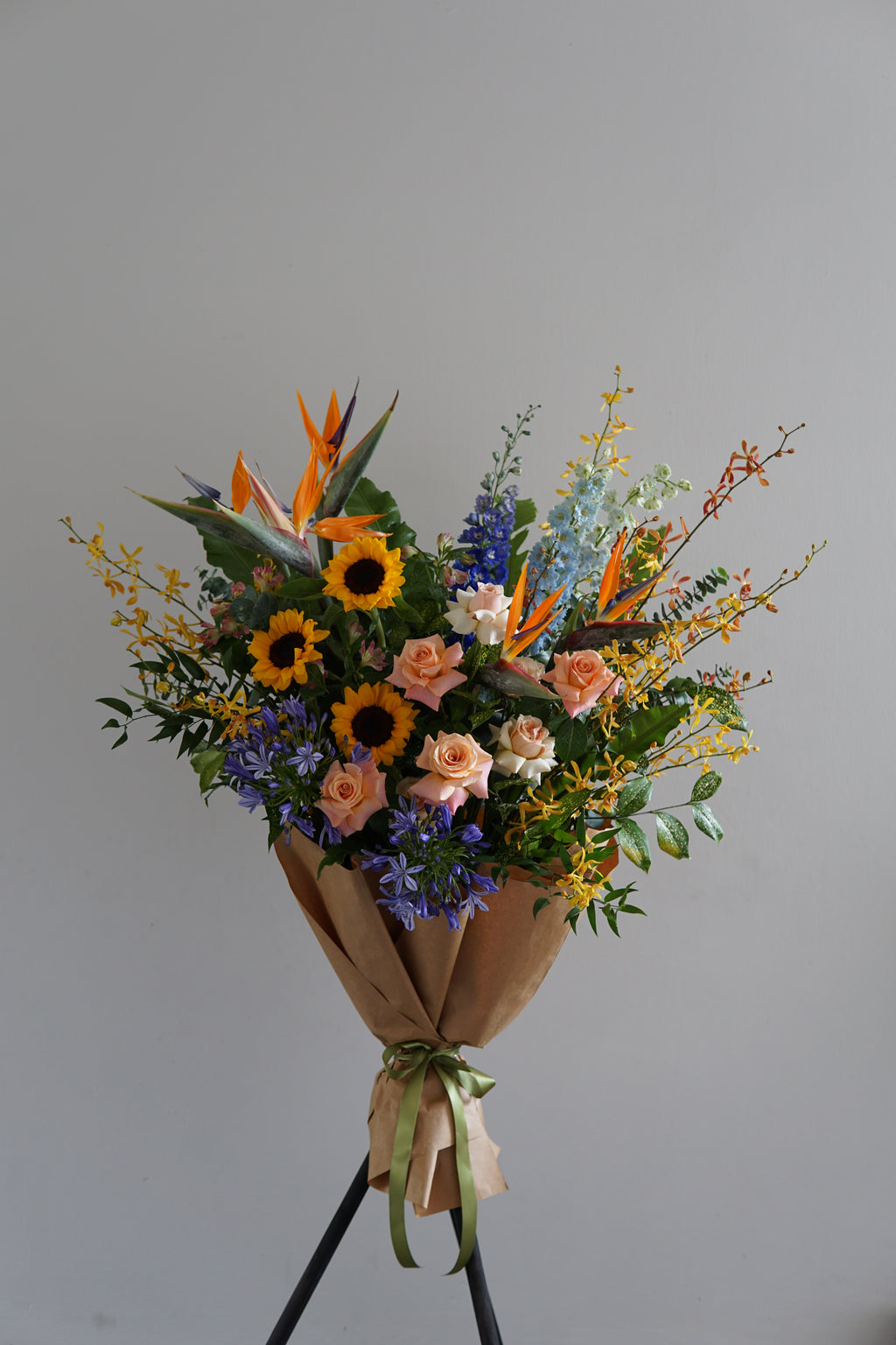 Florist’s Pick Congratulatory Stand