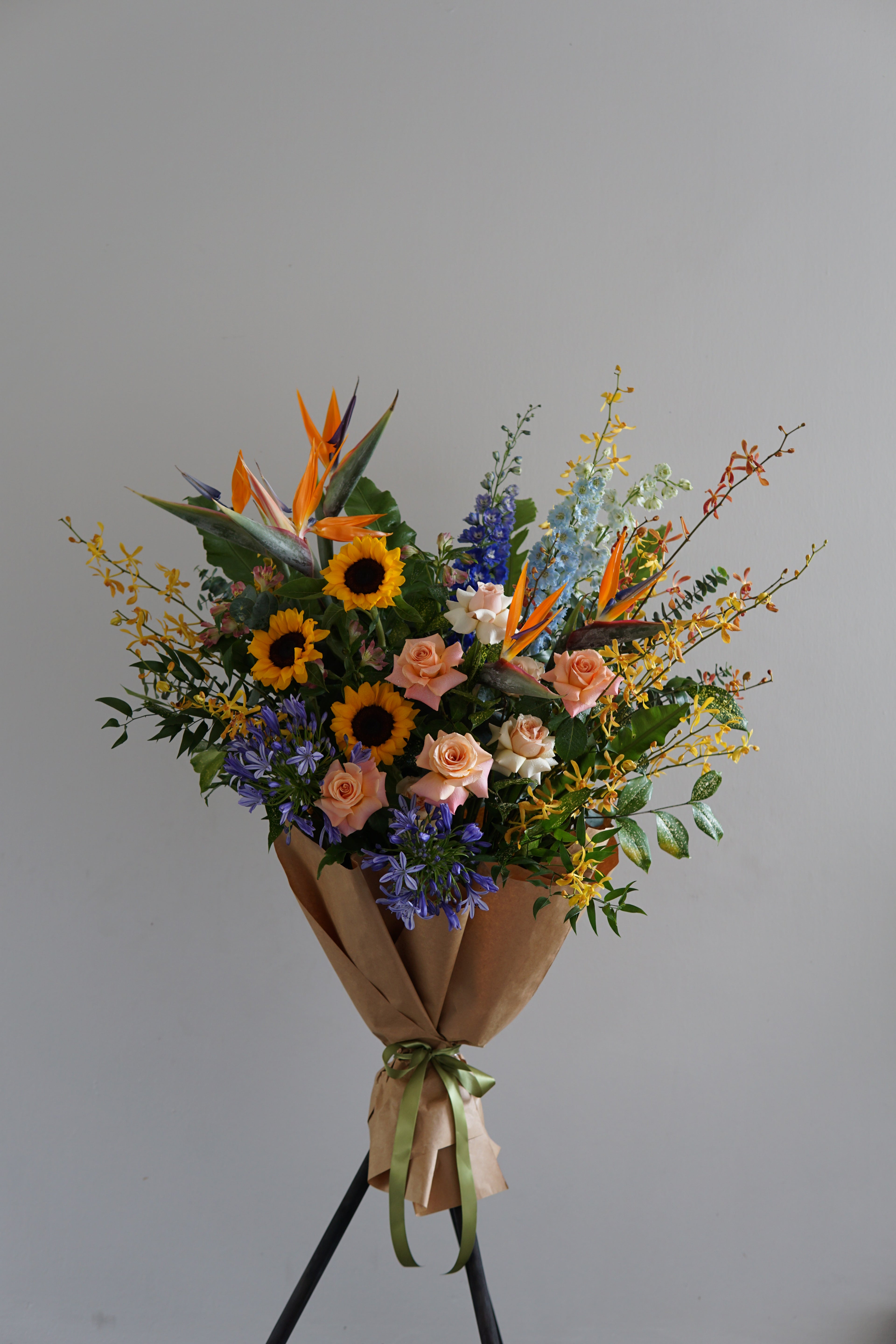 Florist’s Pick Congratulatory Stand