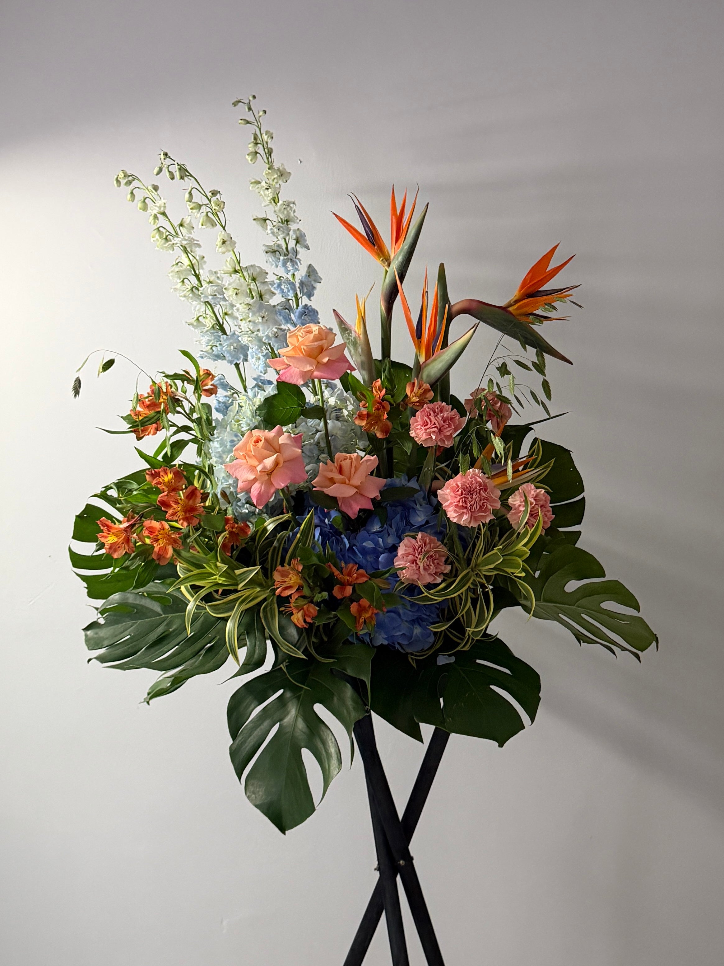 Florist’s Pick Congratulatory Stand
